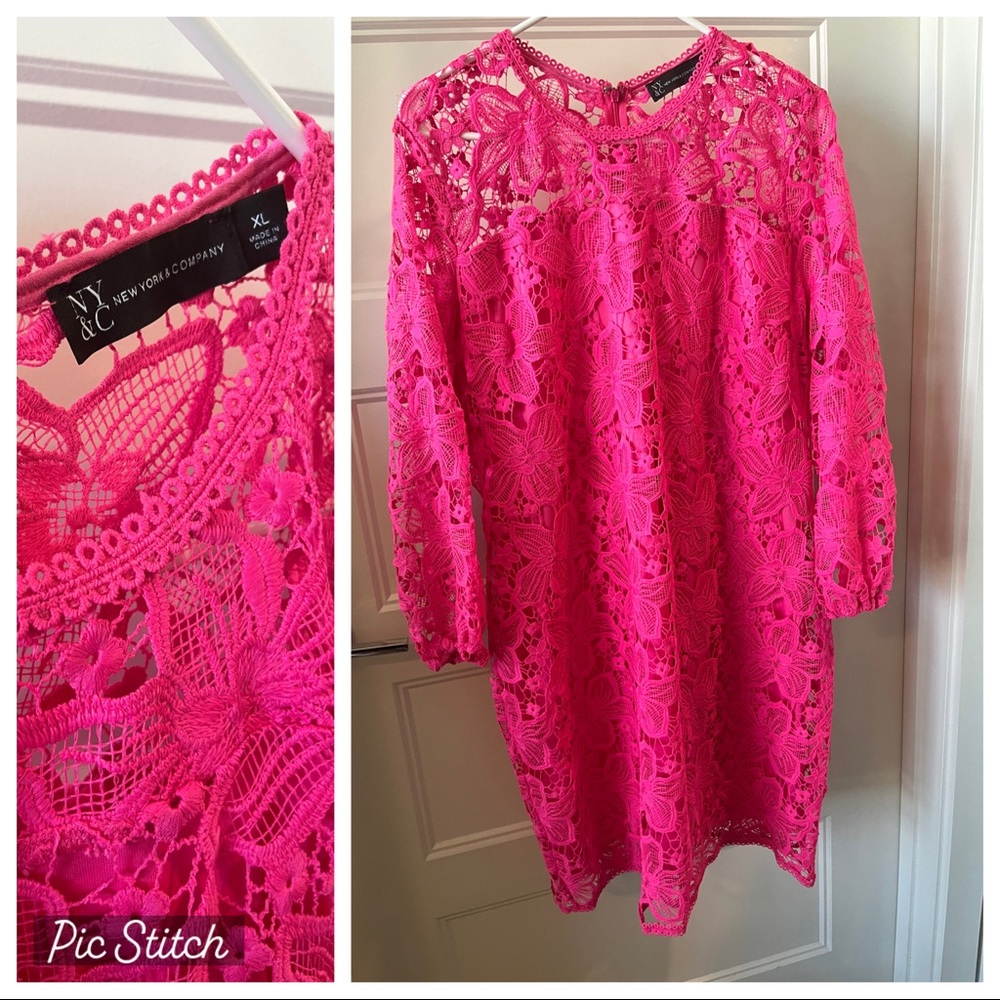 Pink lace dress 👗